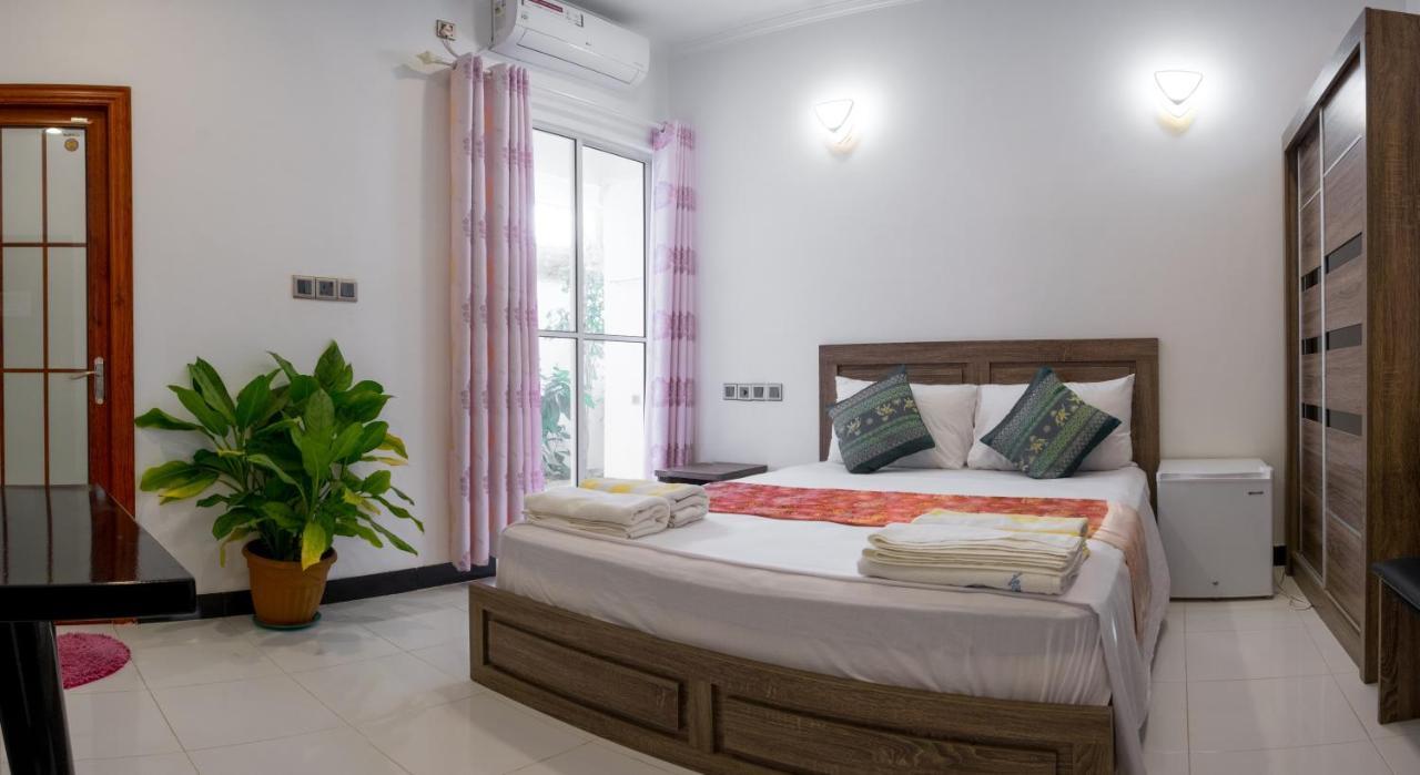 Athiriveli Hotel Thoddoo Exterior foto